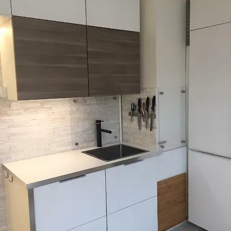 Apartament Aleja Swietej Anny Apartment